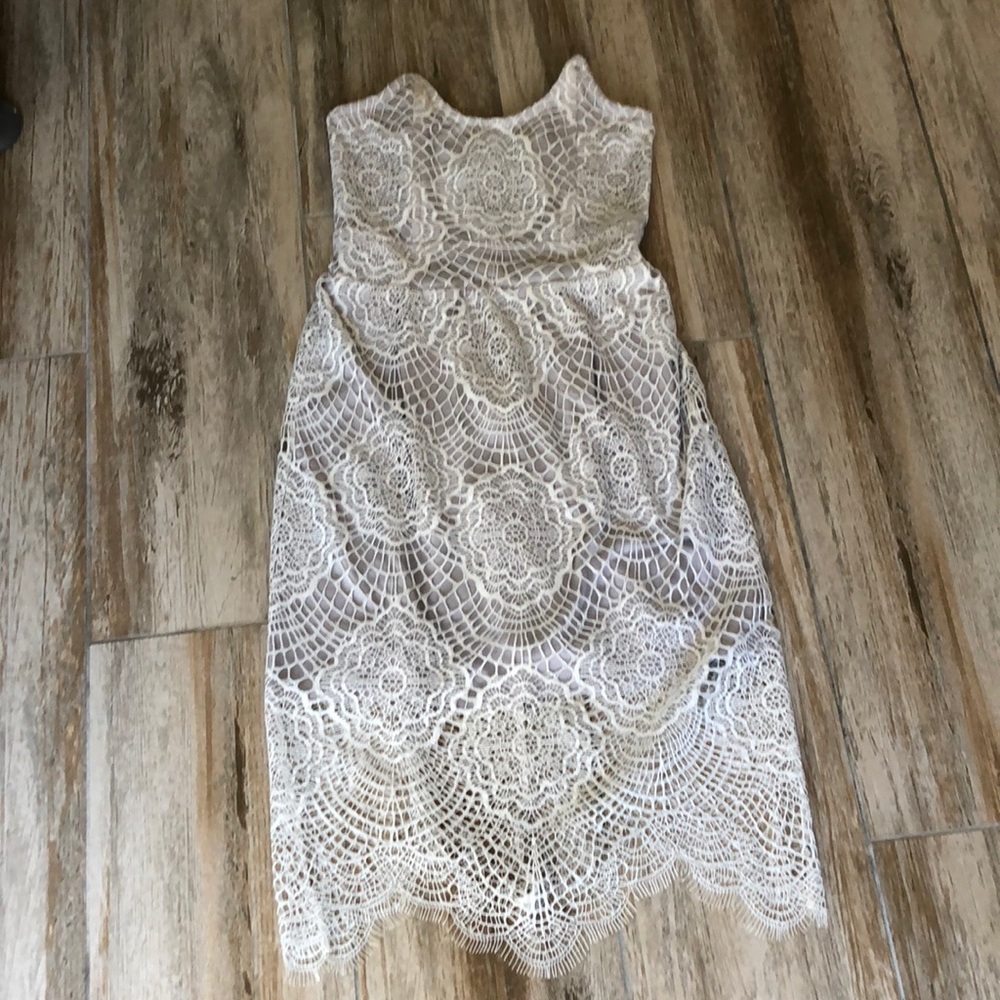 Love and Lemons Grey strapless lace midi dress